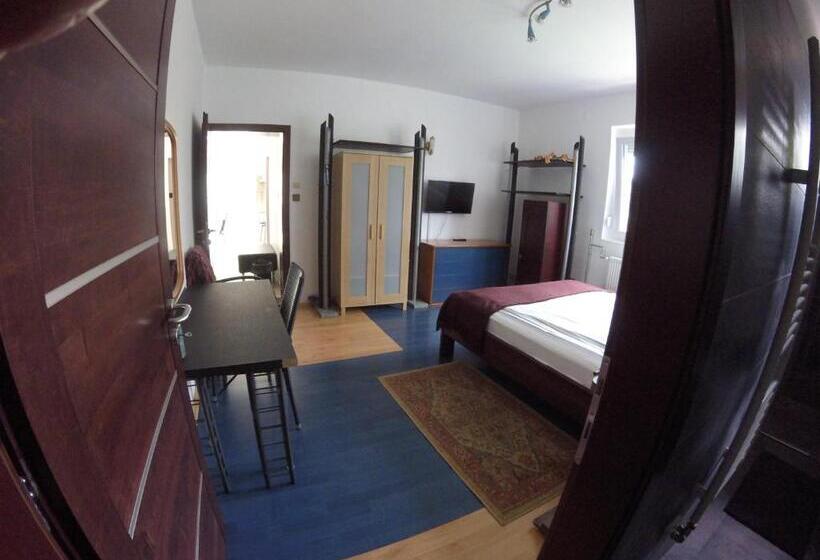 Пансион Dózsaház