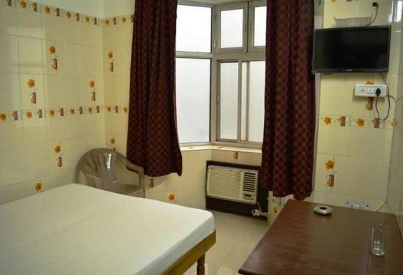 פנסיון Milap Mansion