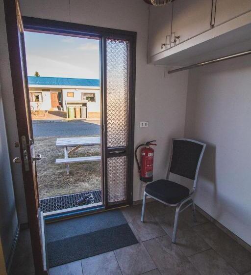 پانسیون Ormurinn Guesthouse