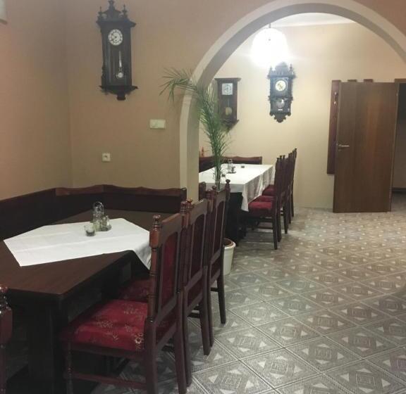 膳宿费 Penzion Obora