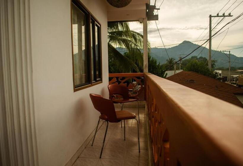 旅馆 Casa Palomino Hostal