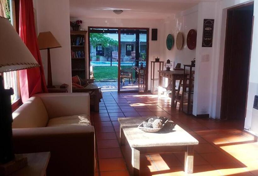 ユースホステル El Cortijo