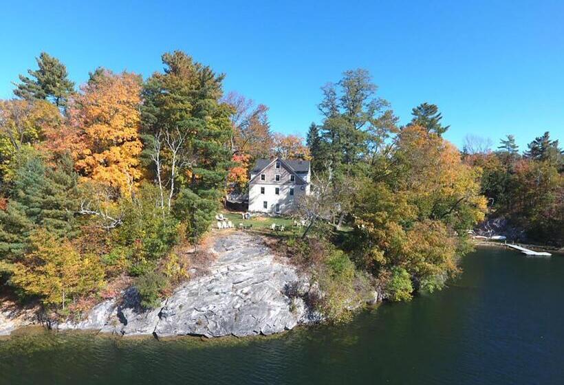 Общежитие Lakehouse Inn