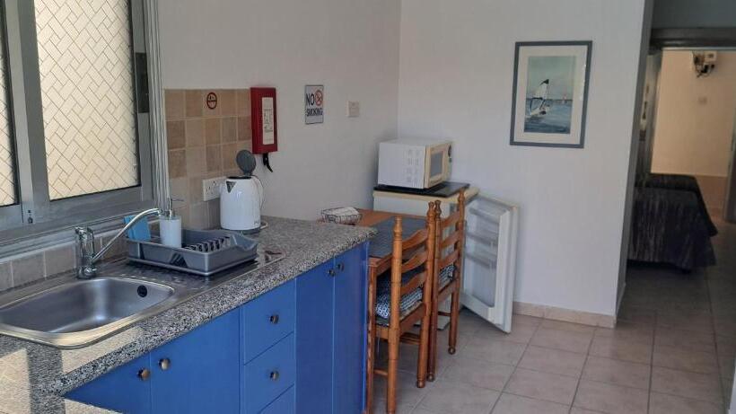 C & A Hotel Apartments