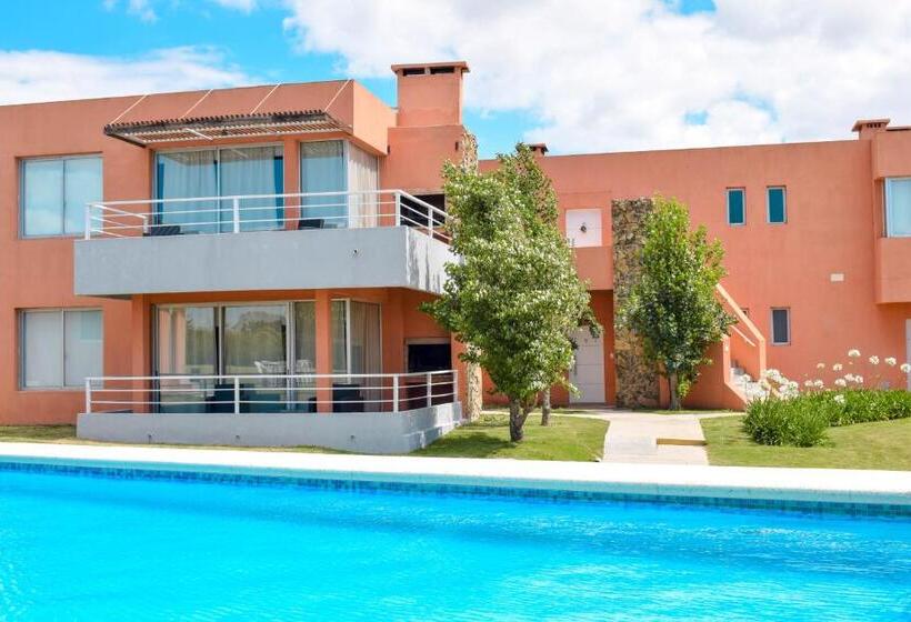 Lomas Del Real Apart