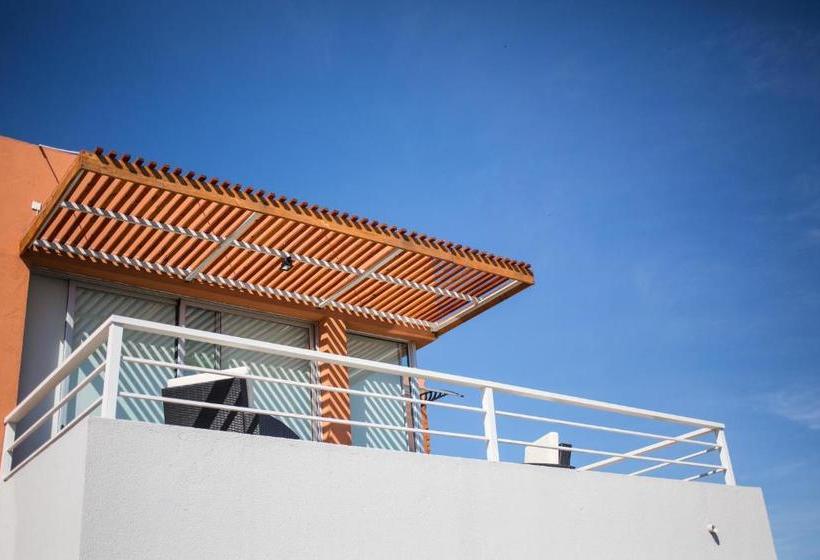 Lomas Del Real Apart