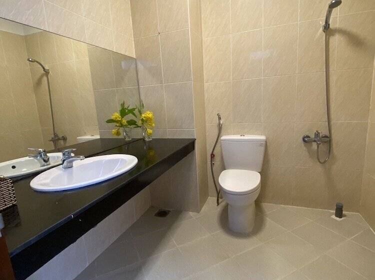 پانسیون Nha Khach Con Dao