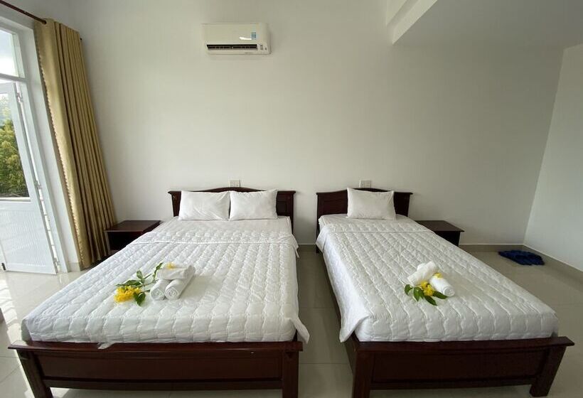 پانسیون Nha Khach Con Dao