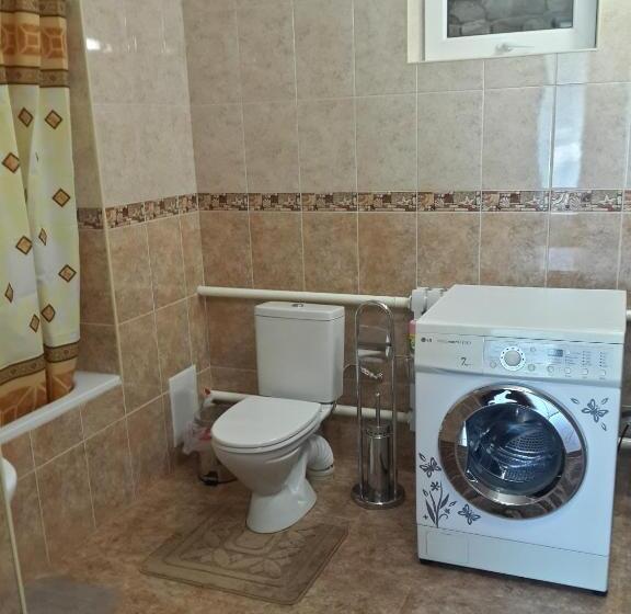 پانسیون Guest House Domashniy Uyut