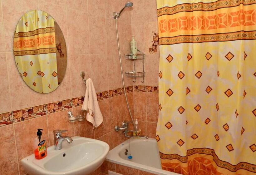 پانسیون Guest House Domashniy Uyut