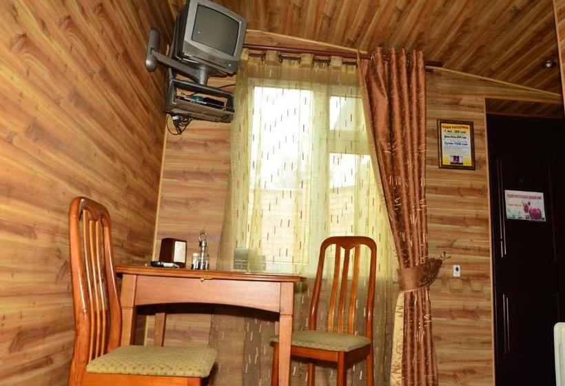 پانسیون Guest House Domashniy Uyut