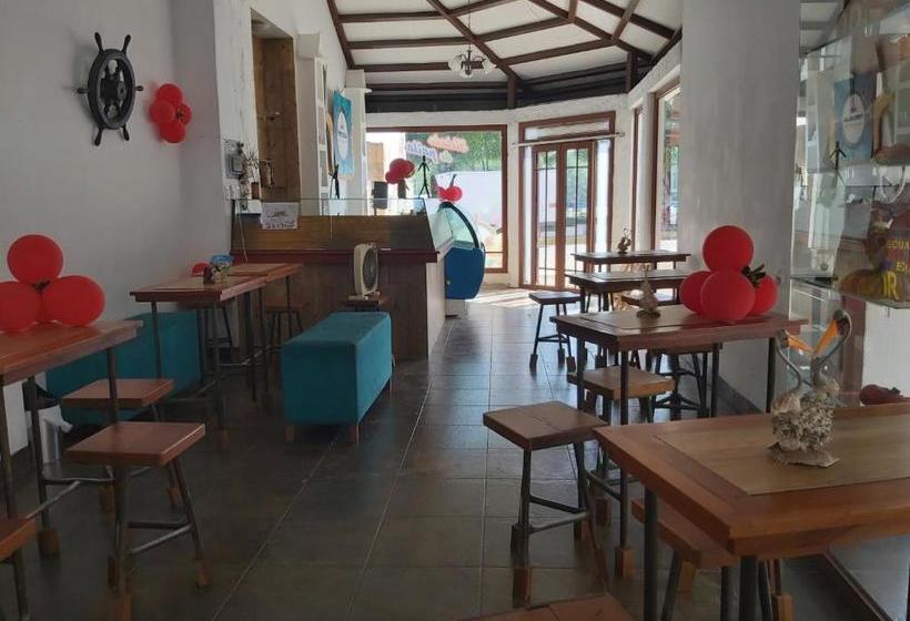 ペンション Hostal Gualingo