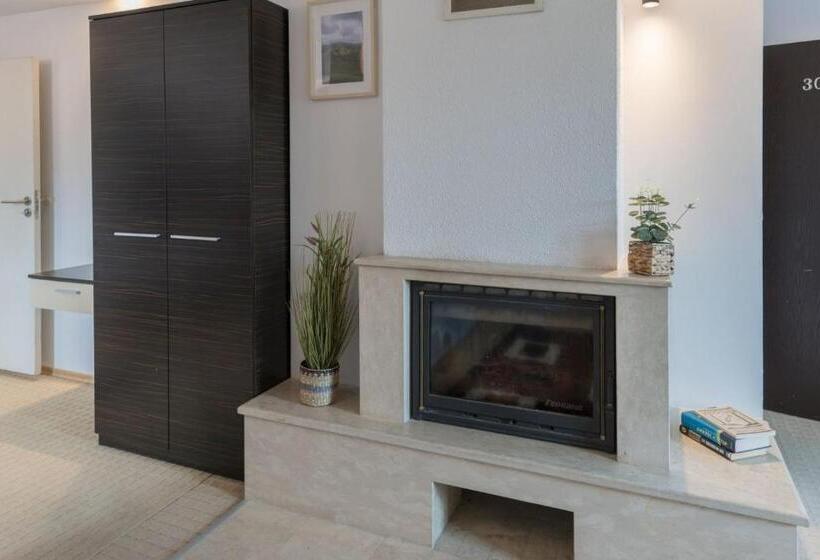 펜션 Kadiyata Guest House