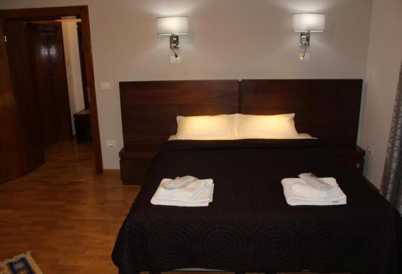 פנסיון Matia Resort