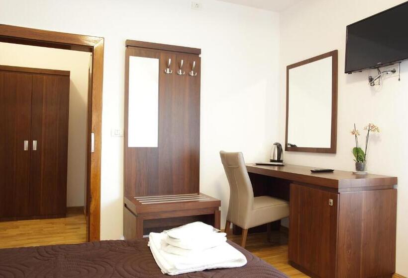 פנסיון Matia Resort