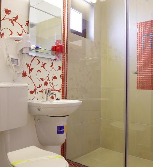 פנסיון Matia Resort