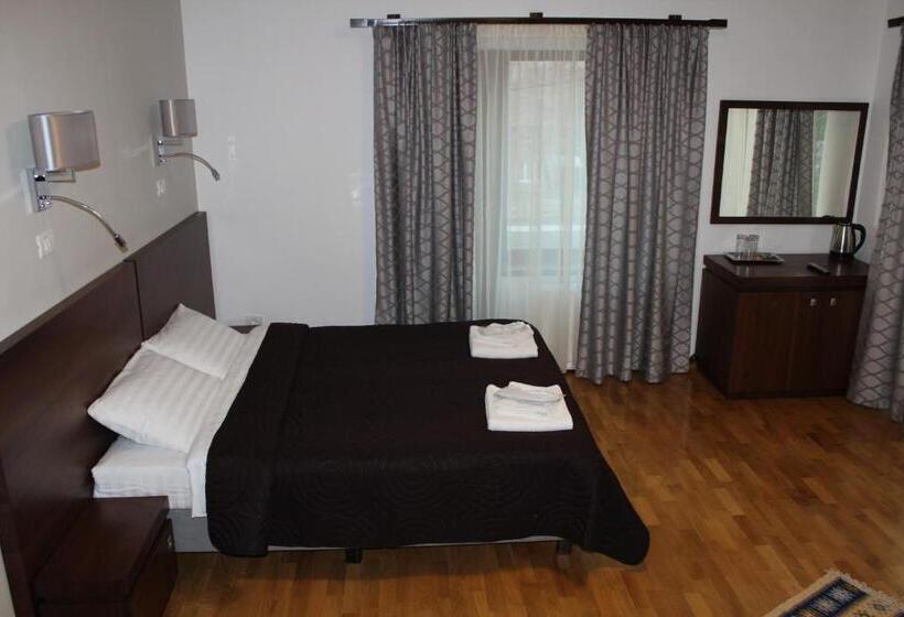 پانسیون Matia Resort