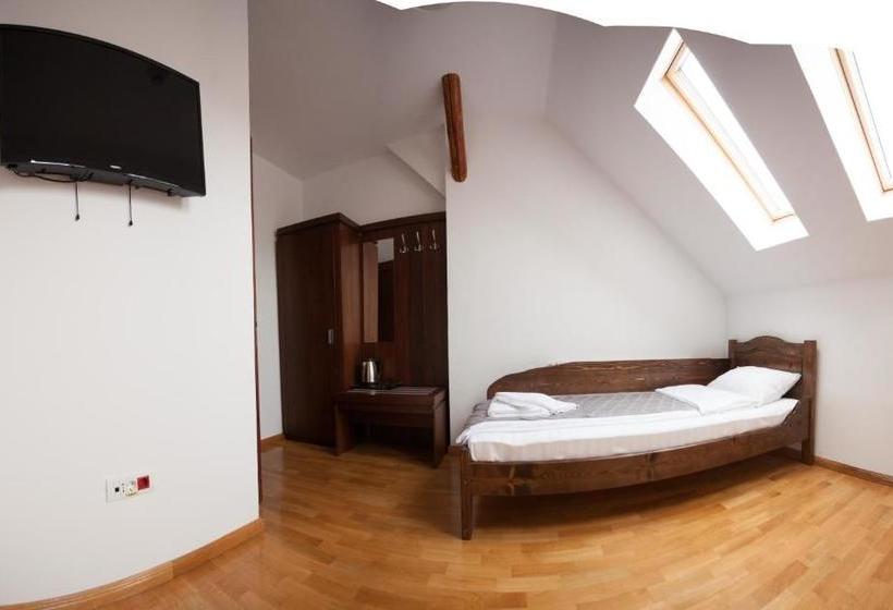 פנסיון Matia Resort