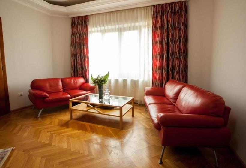 פנסיון Matia Resort