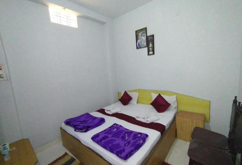 بنسيون Mohit Paying Guest House