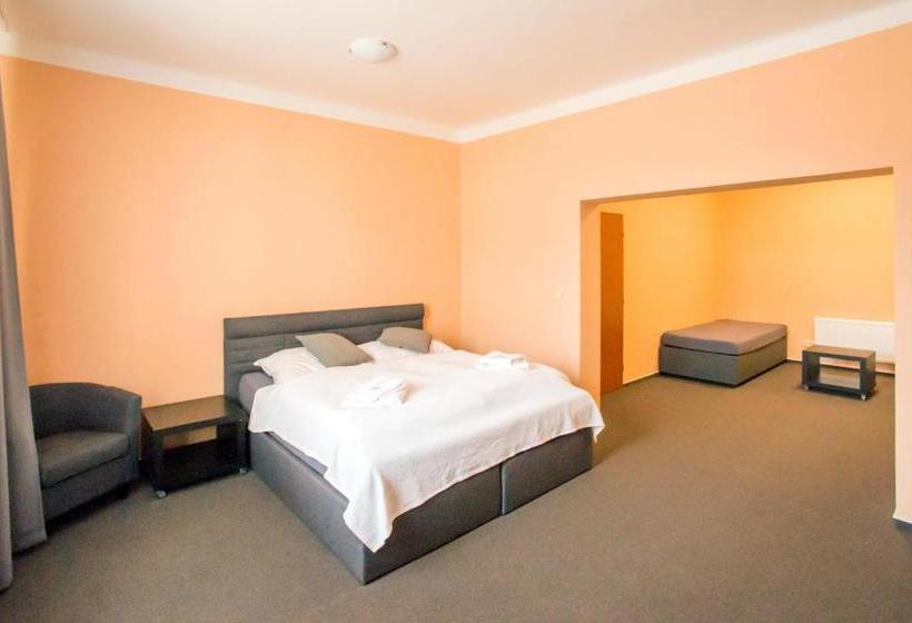 פנסיון Penzion Harley Pub