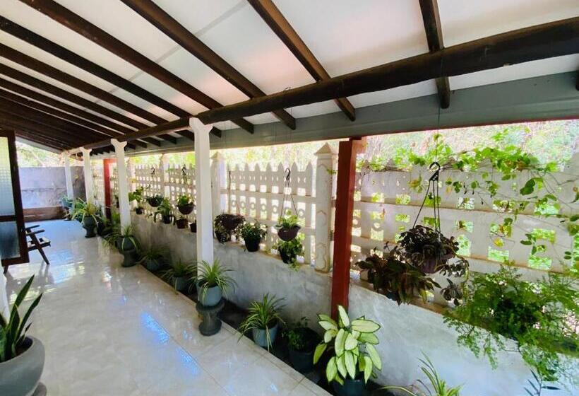 膳宿费 Priyavimana Resort