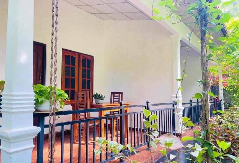 膳宿费 Priyavimana Resort