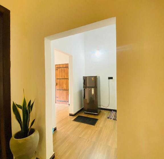 膳宿费 Priyavimana Resort