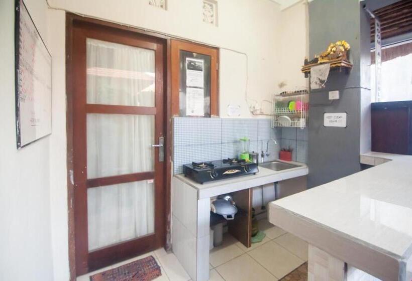 ペンション Putra Dadi Guest House