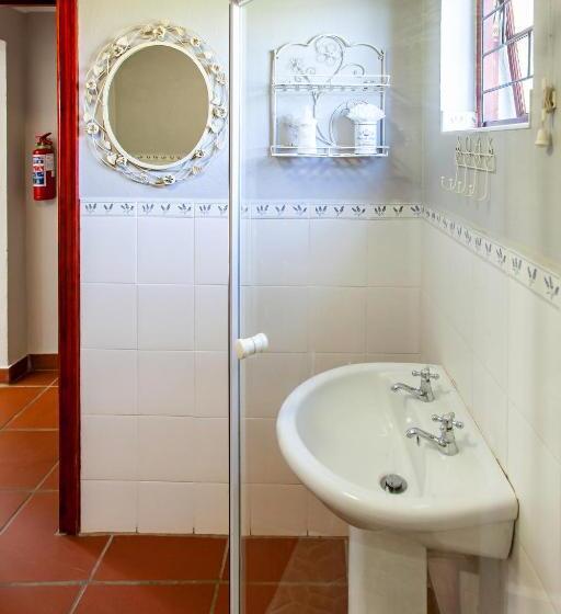 ペンション Summerhill Guest Farm