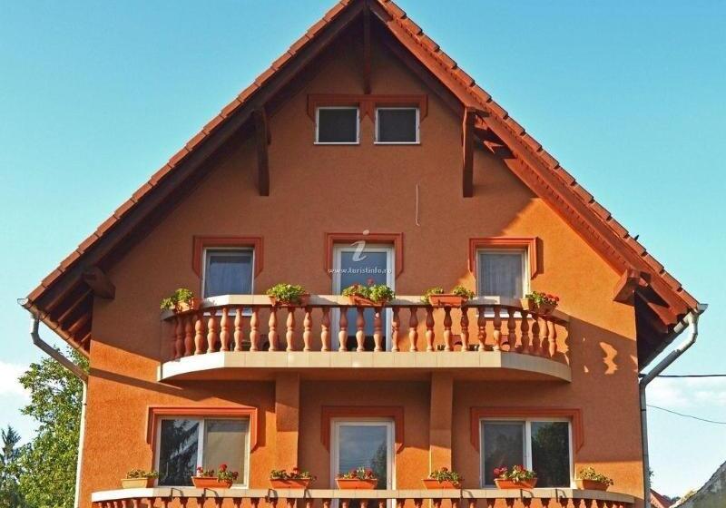 פנסיון Venesis House