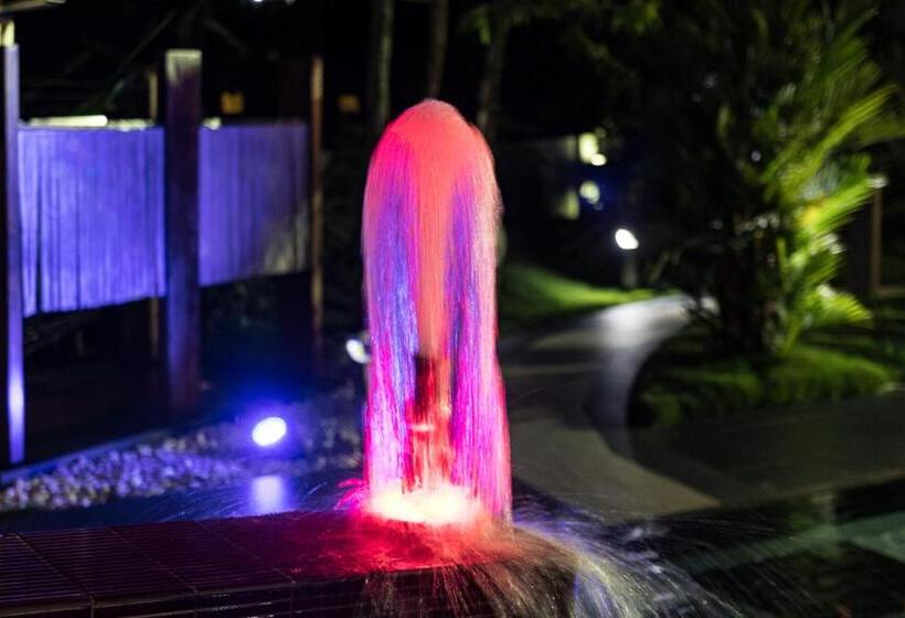 Red Mango Hotel And Apartments