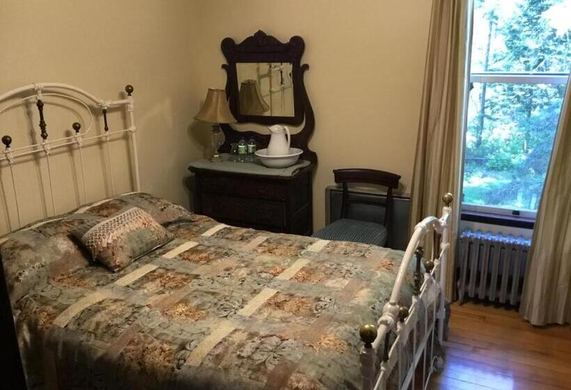 호스텔 Auberge Taylor Manor