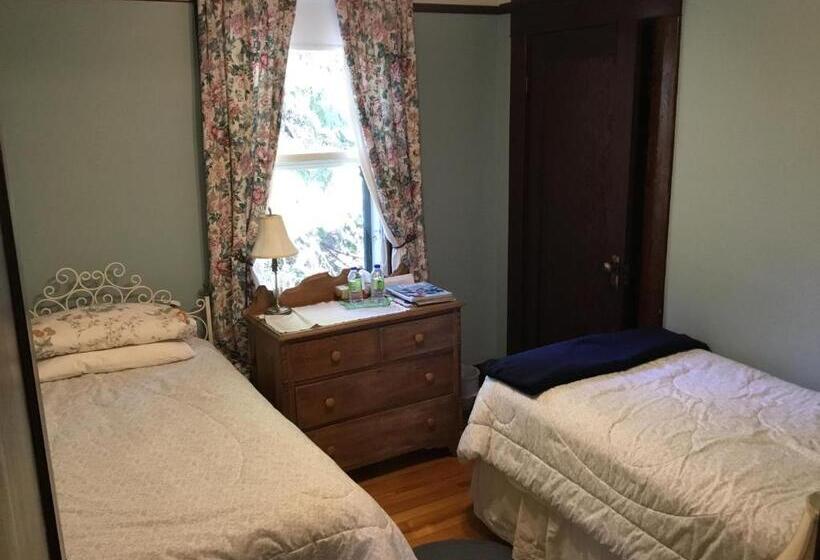 호스텔 Auberge Taylor Manor