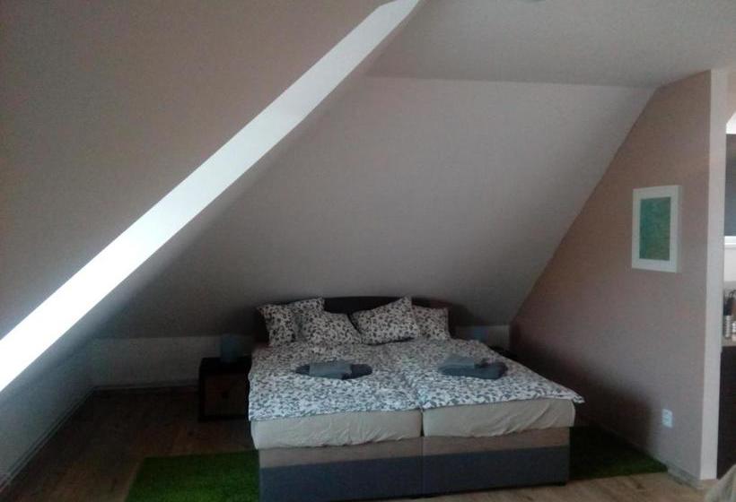 הוסטל Hostinské Pokoje U Kulináře