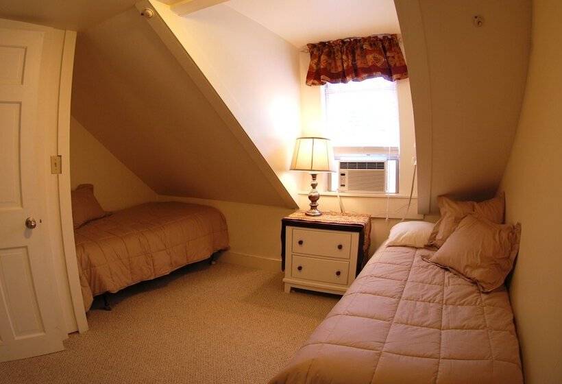 فندق صغير Hyde Away Inn