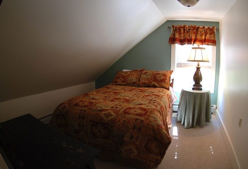 فندق صغير Hyde Away Inn