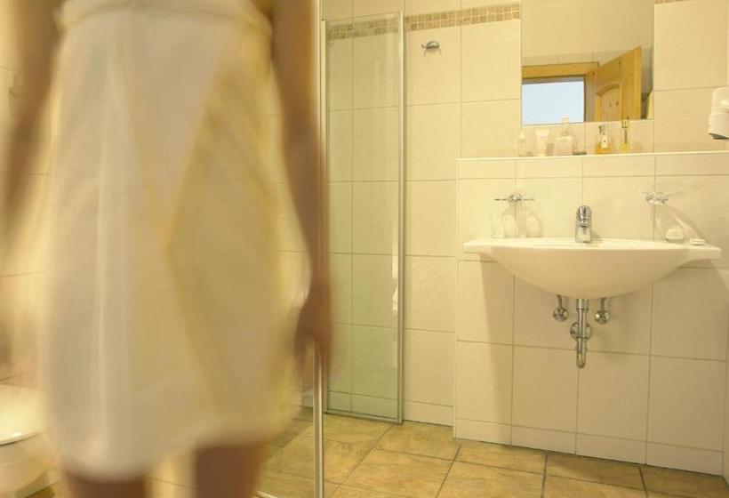 הוסטל Landgasthof Sengstbratl