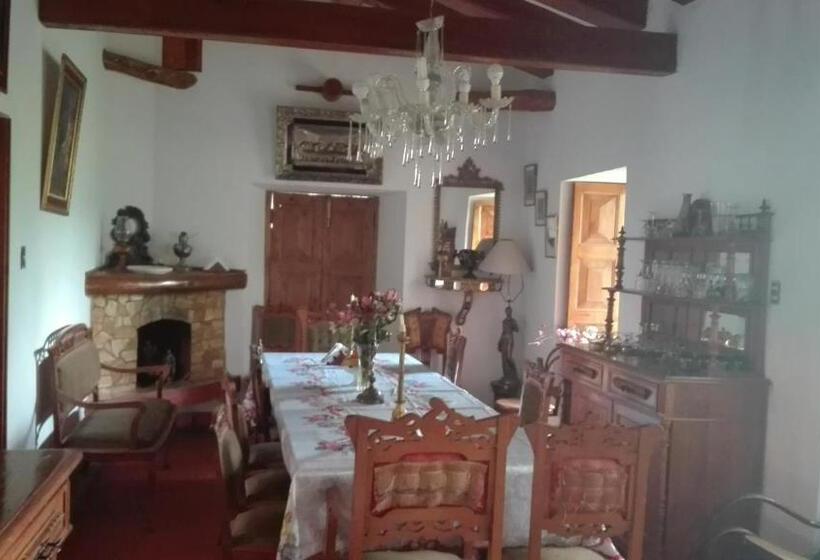 هاستل Museo Casona Ugarte Leon