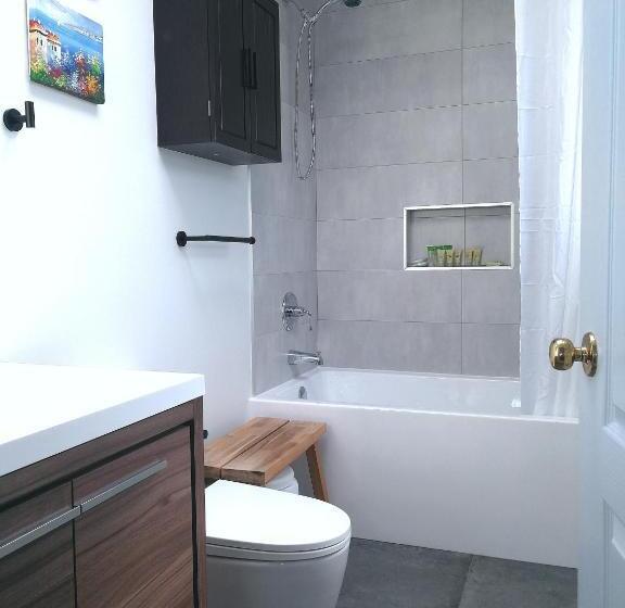 ペンション Marpole Guest House