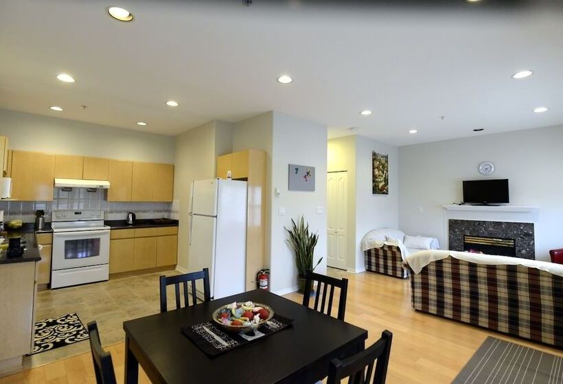 ペンション Marpole Guest House