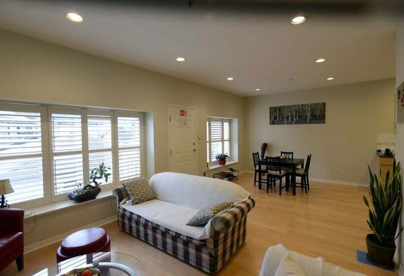 ペンション Marpole Guest House