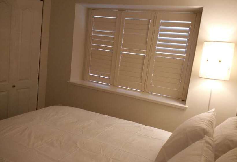 ペンション Marpole Guest House