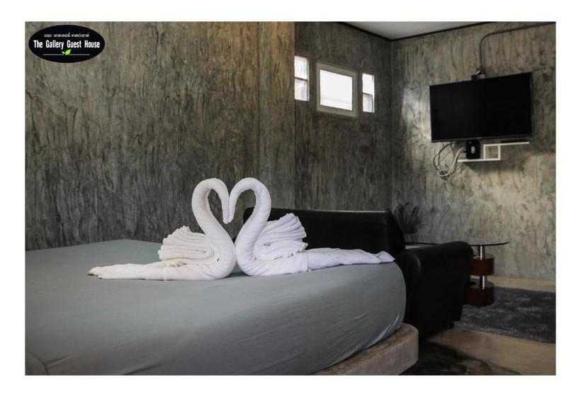 بنسيون The Gallery Guest House