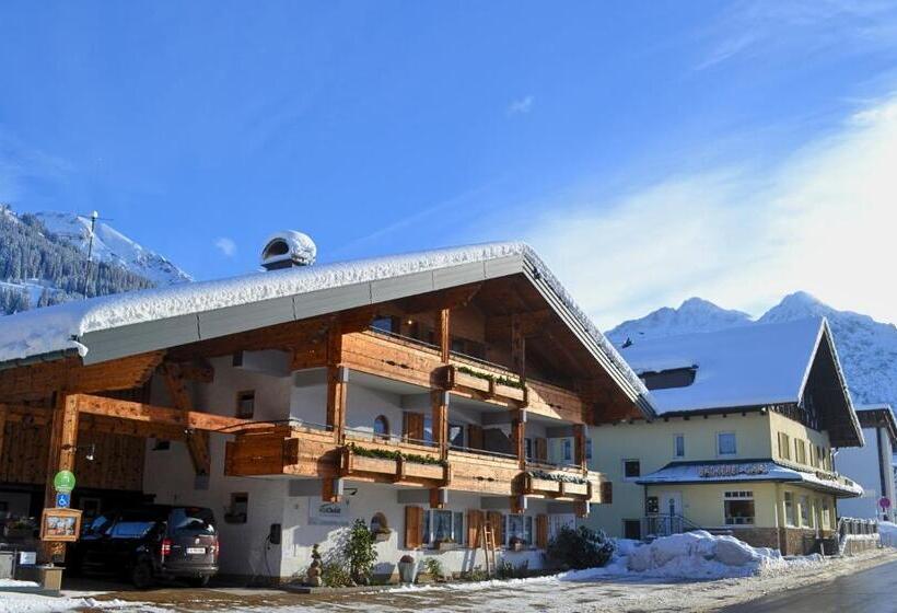 Alp Chalet