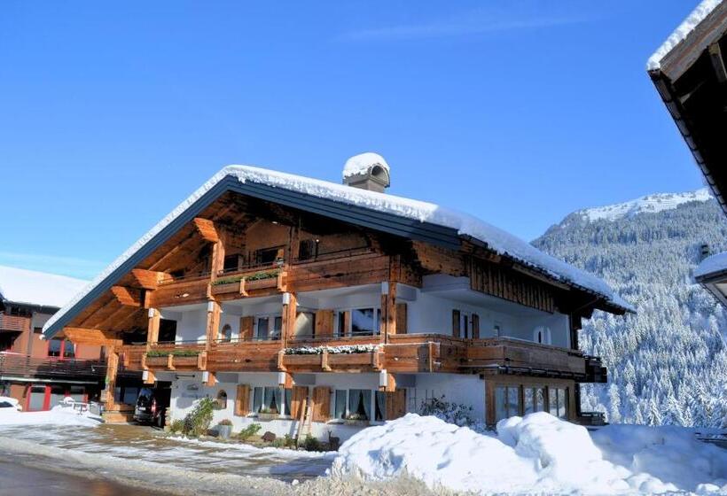 Alp Chalet