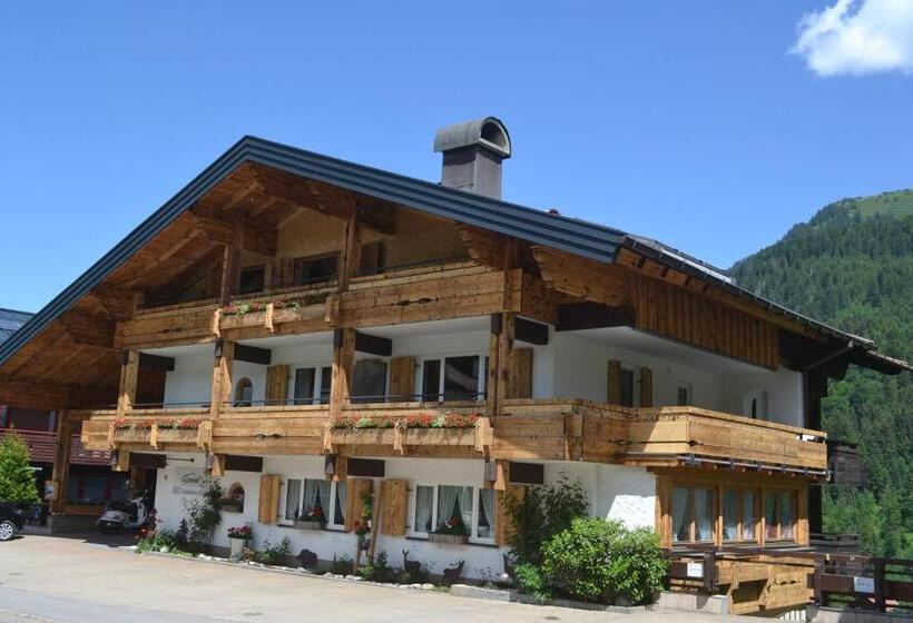 Alp Chalet