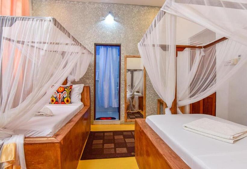 مبيت وإفطار Barabara House