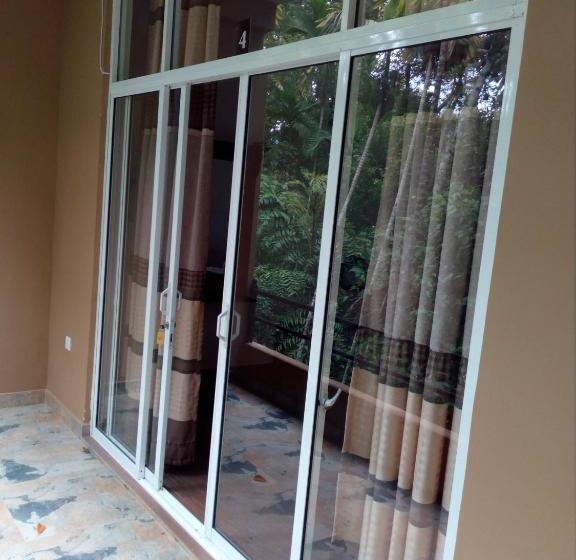 ベッドアンドブレックファースト River Edge Bungalow