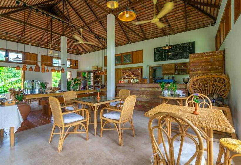 ホテル Coolliving Farmhouse Organic